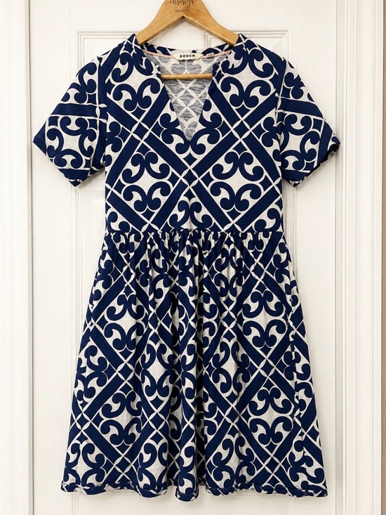Boden Dresses & Skirts - Boden Blue White Geometric Fit & Flare Cotton Dress US 6